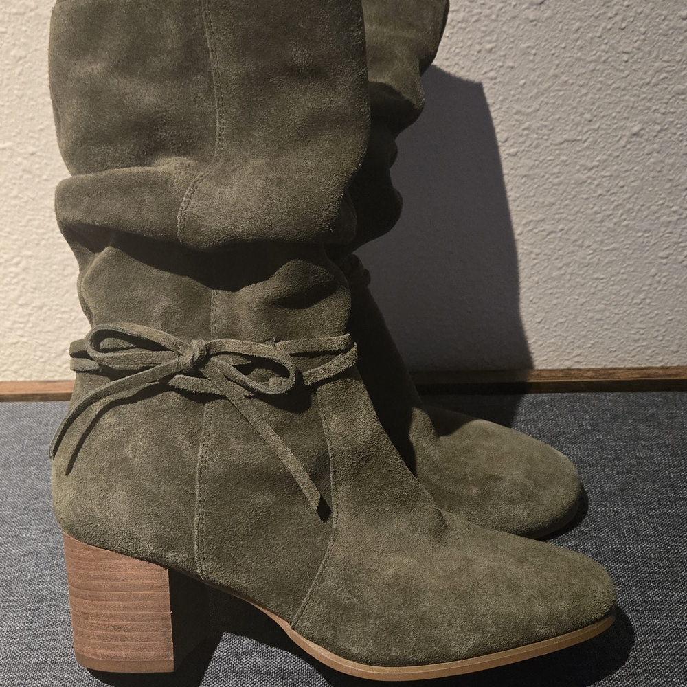Violet & Red Janine Olive Suede Women's Boots 7.5